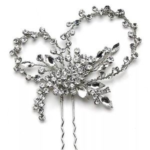 Untamed Petals Butterfly Crystal Hair Pin